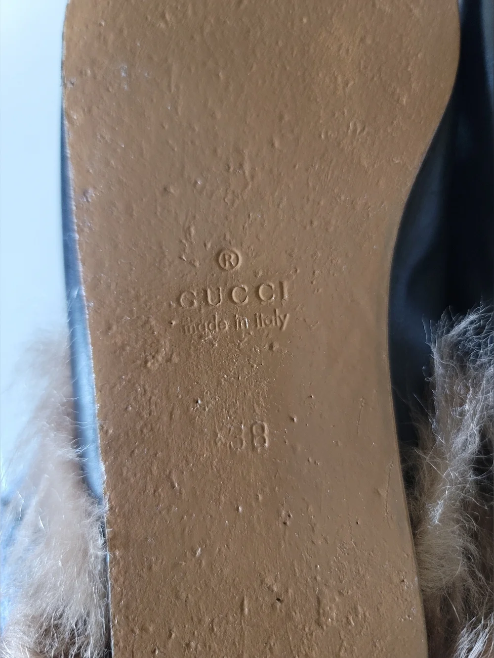 Gucci - Black Princeton Leather Fur Lined Mules - size 38 - Picture 3 of 8